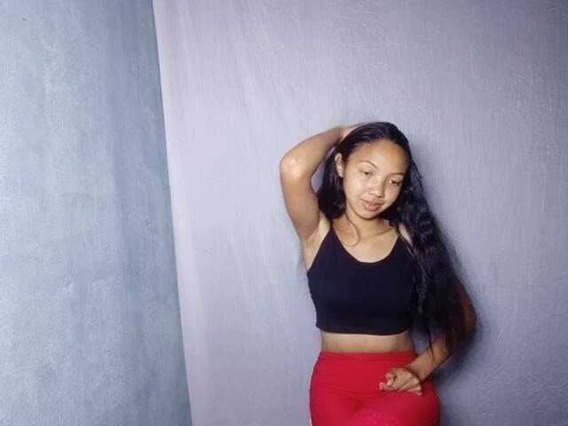 Missfireangel12 live cam on BongaCams