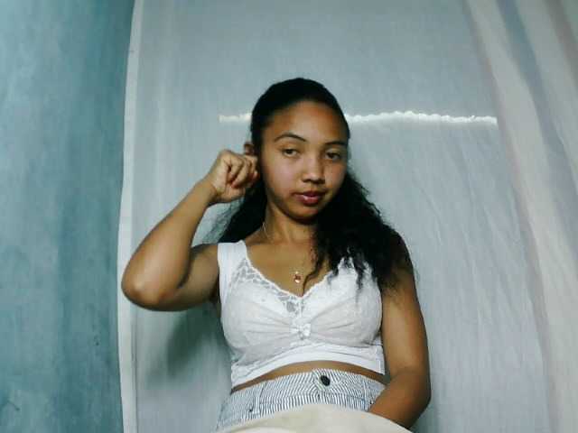 Missfireangel12 live cam on BongaCams