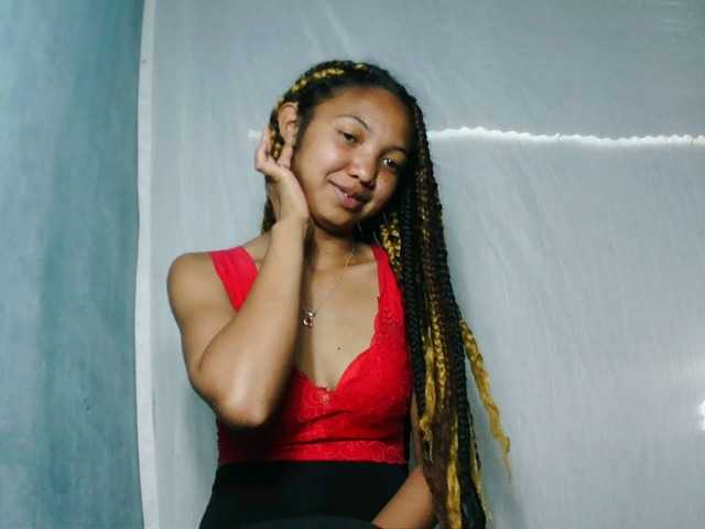 Missfireangel12 live cam on BongaCams