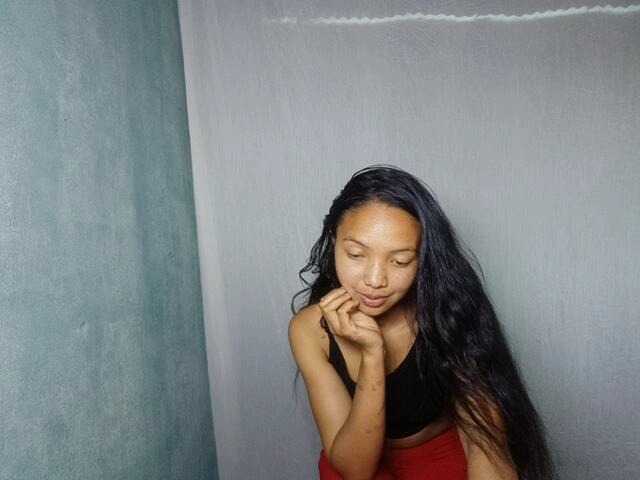 Missfireangel12 live cam on BongaCams