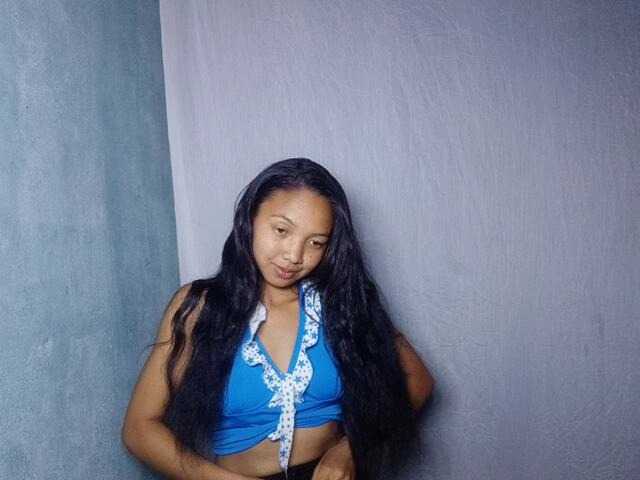 Missfireangel12 live cam on BongaCams