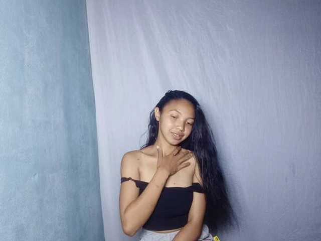Missfireangel12 live cam on BongaCams