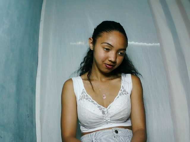 Missfireangel12 live cam on BongaCams