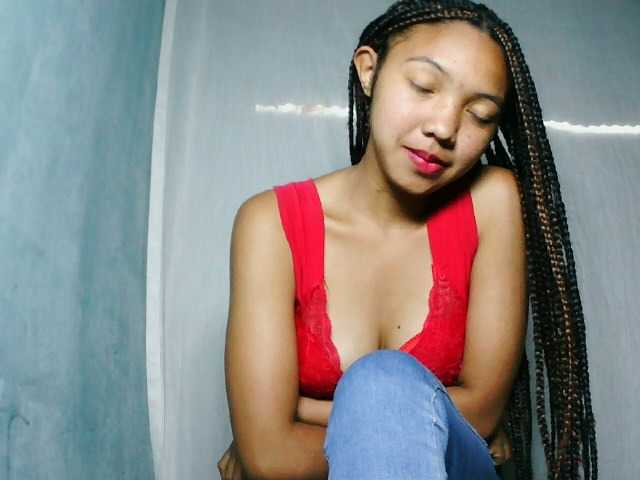 Missfireangel12 live cam on BongaCams
