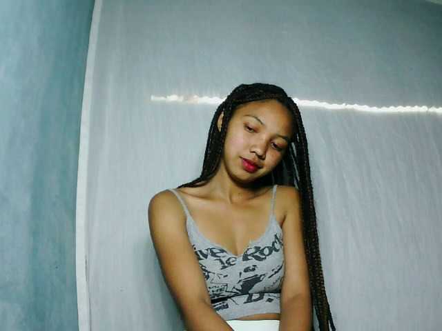 Missfireangel12 live cam on BongaCams