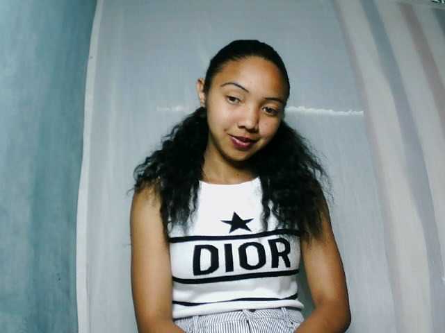 Missfireangel12 live cam on BongaCams