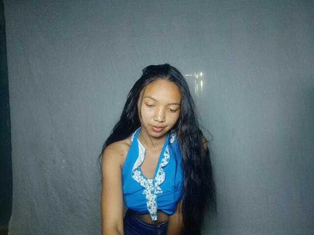 Missfireangel12 live cam on BongaCams