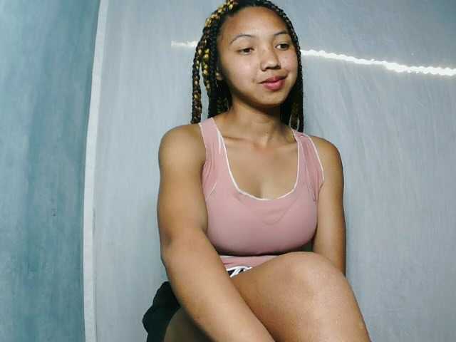 Missfireangel12 live cam on BongaCams