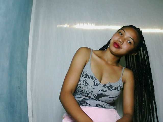 Missfireangel12 live cam on BongaCams
