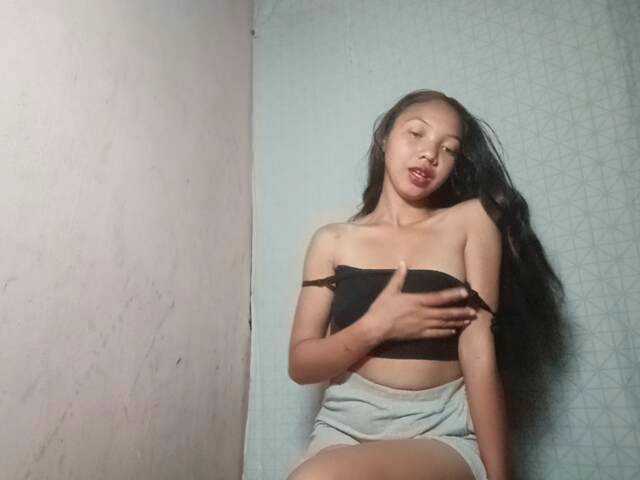 Missfireangel12 live cam on BongaCams