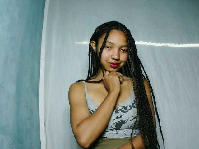 Missfireangel12 live cam on BongaCams