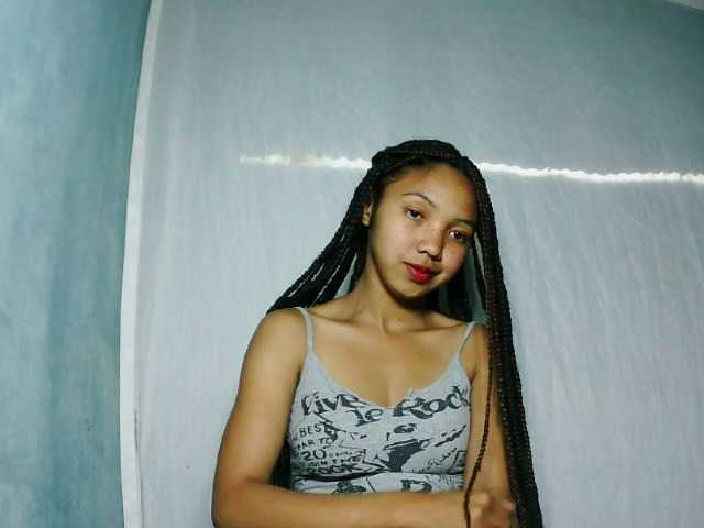 Missfireangel12 live cam on BongaCams