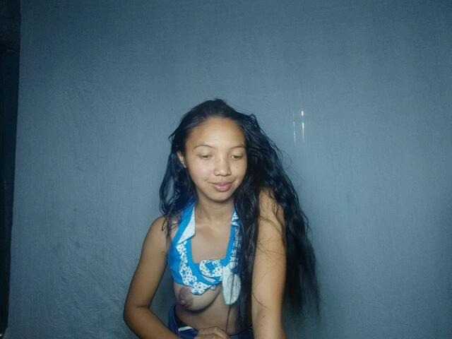Missfireangel12 live cam on BongaCams
