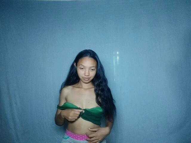 Missfireangel12 live cam on BongaCams