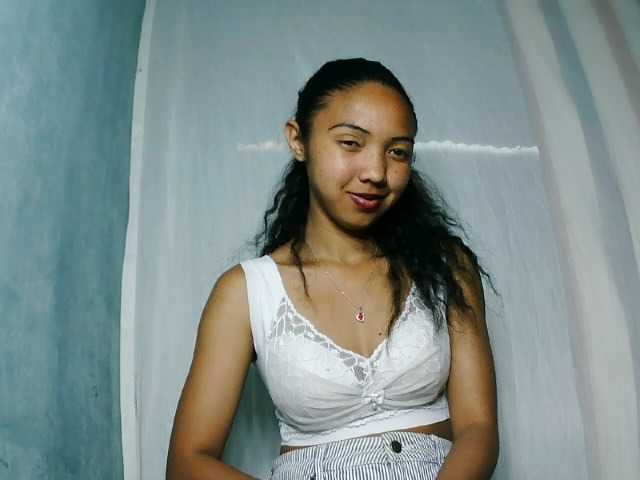 Missfireangel12 live cam on BongaCams