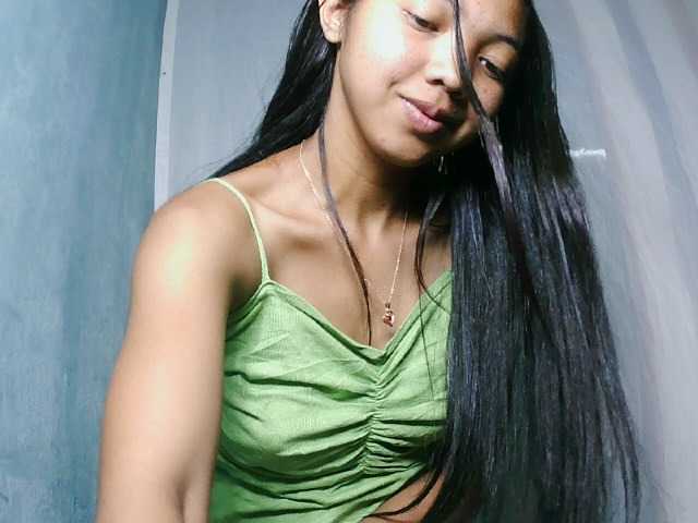 Missfireangel12 live cam on BongaCams