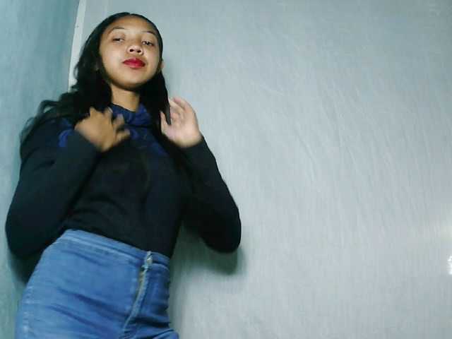 Missfireangel12 live cam on BongaCams