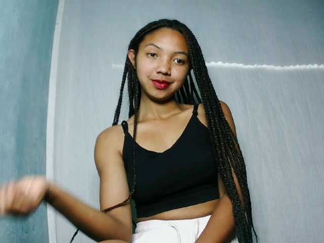 Missfireangel12 live cam on BongaCams