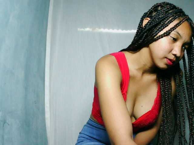 Missfireangel12 live cam on BongaCams