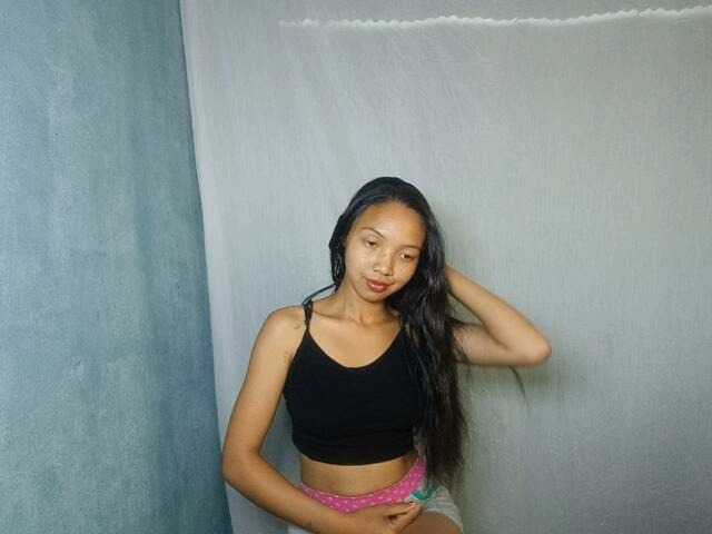 Missfireangel12 live cam on BongaCams