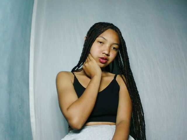 Missfireangel12 live cam on BongaCams