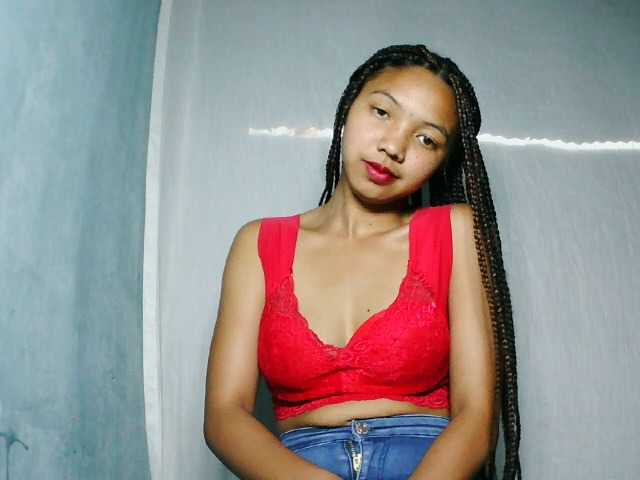 Missfireangel12 live cam on BongaCams