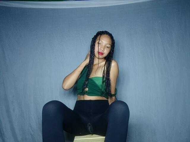 Missfireangel12 live cam on BongaCams