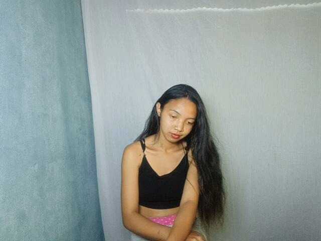 Missfireangel12 live cam on BongaCams
