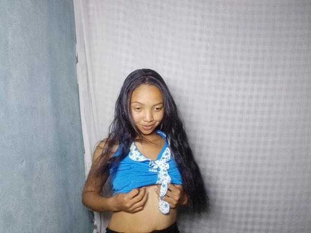Missfireangel12 live cam on BongaCams