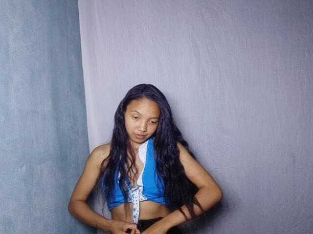Missfireangel12 live cam on BongaCams