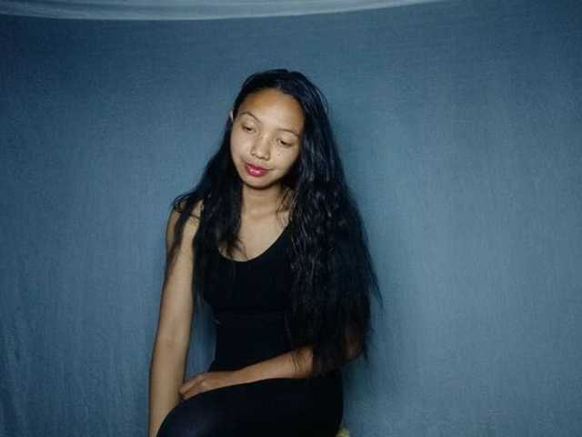 Missfireangel12 live cam on BongaCams
