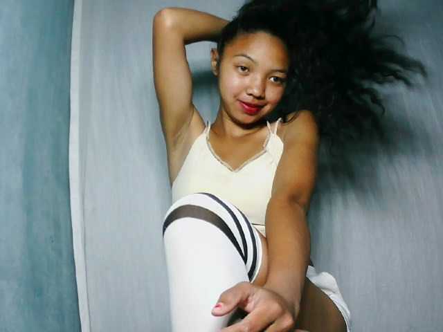 Missfireangel12 live cam on BongaCams