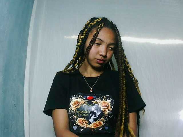 Missfireangel12 live cam on BongaCams