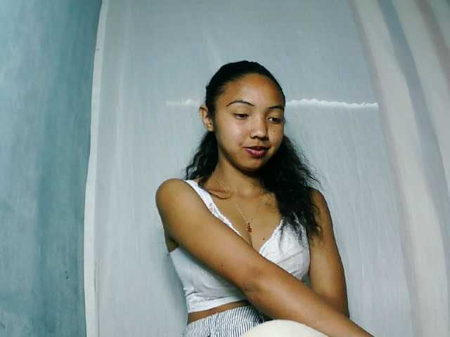 Missfireangel12 live cam on BongaCams