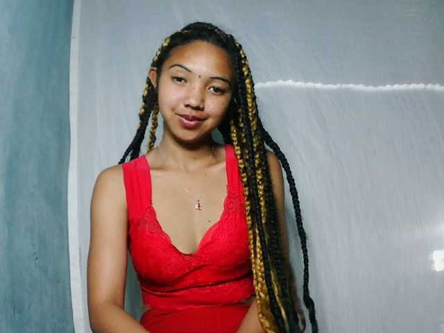 Missfireangel12 live cam on BongaCams