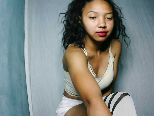 Missfireangel12 live cam on BongaCams