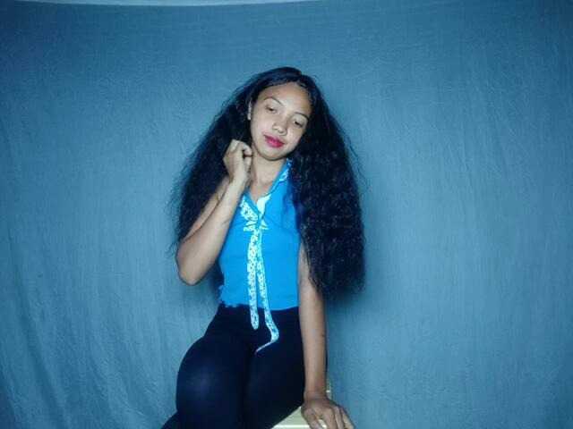 Missfireangel12 live cam on BongaCams