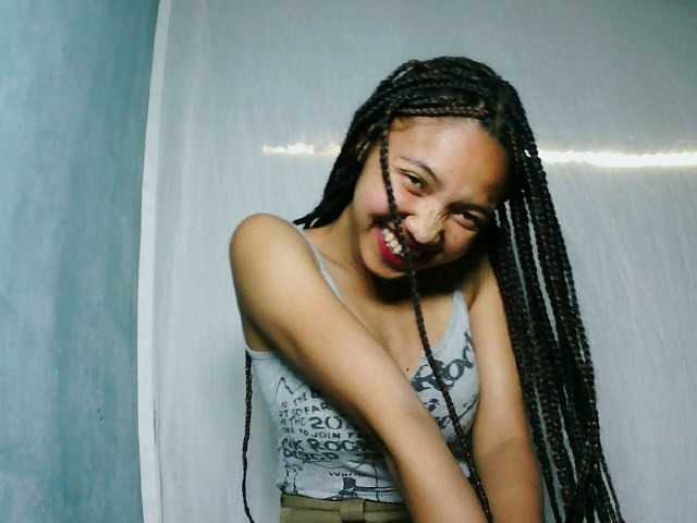 Missfireangel12 live cam on BongaCams
