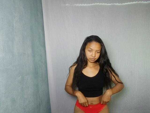 Missfireangel12 live cam on BongaCams