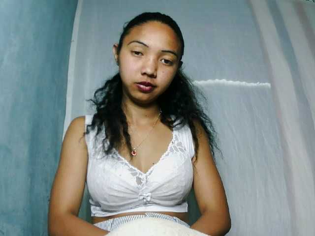 Missfireangel12 live cam on BongaCams