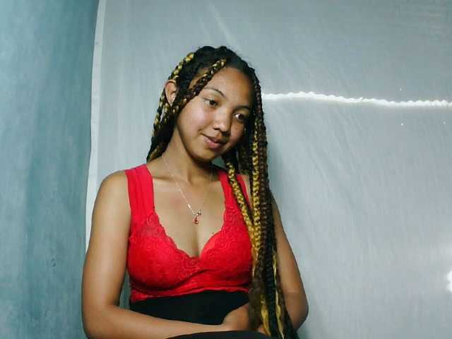 Missfireangel12 live cam on BongaCams