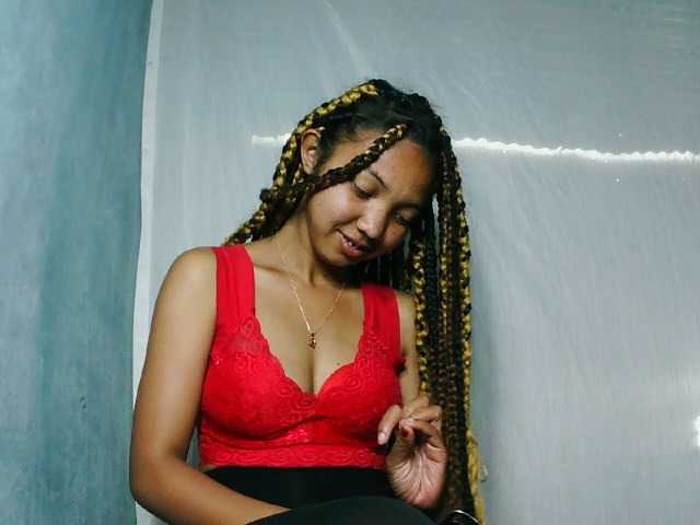 Missfireangel12 live cam on BongaCams