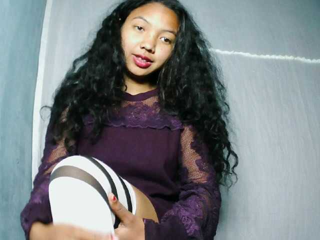 Missfireangel12 live cam on BongaCams