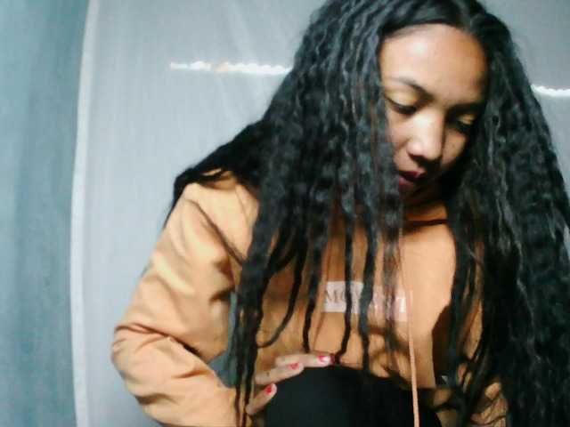 Missfireangel12 live cam on BongaCams