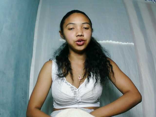 Missfireangel12 live cam on BongaCams