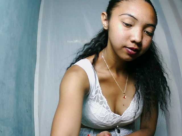 Missfireangel12 live cam on BongaCams