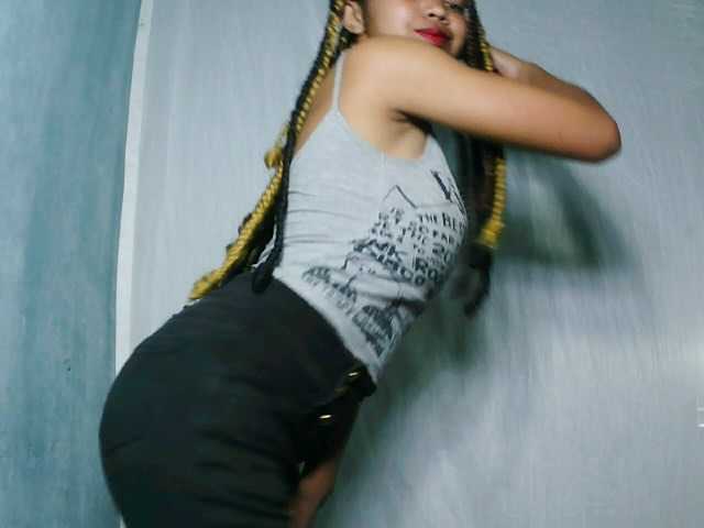 Missfireangel12 live cam on BongaCams