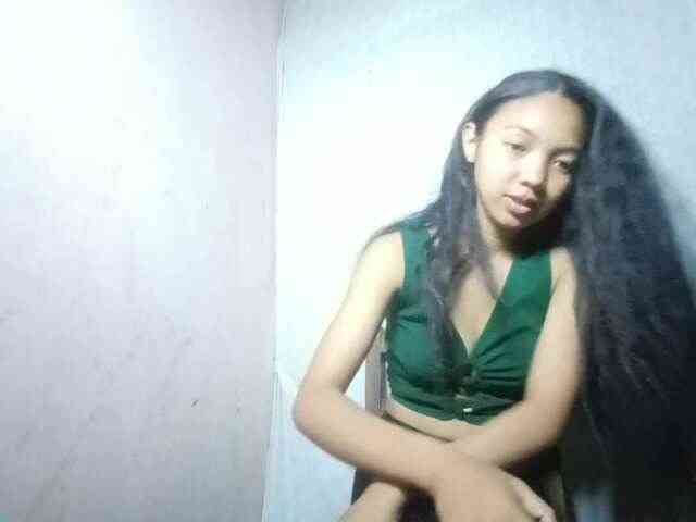 Missfireangel12 webcam