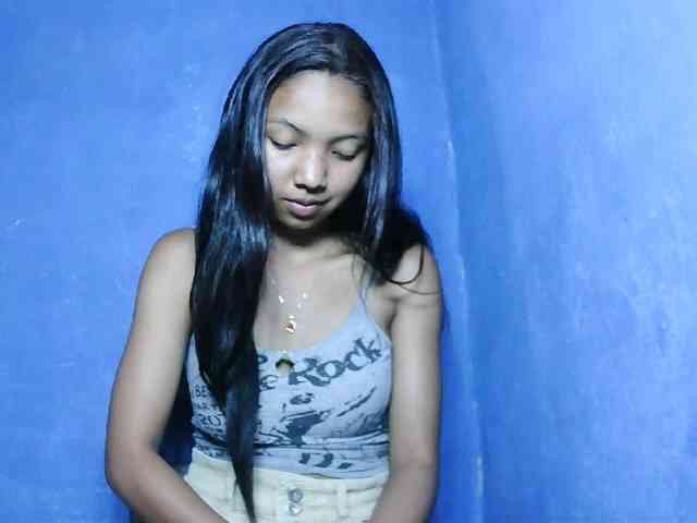 Missfireangel12 webcam