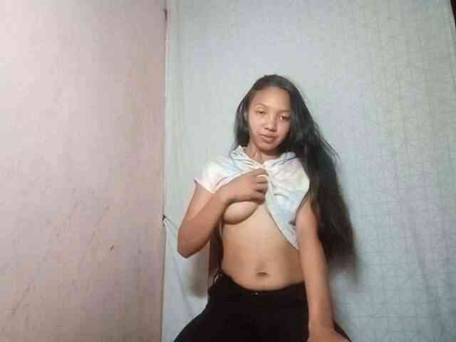 Missfireangel12 webcam